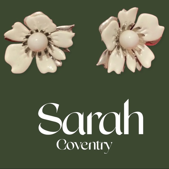 Vintage Sarah Coventry clip on earrings - Picture 1 of 2